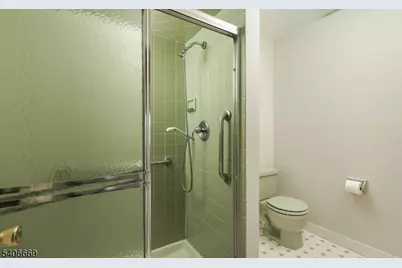 4 Cowperthwaite Sq, Westfield, NJ 07090 - Photo 19