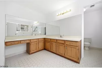 38 Chestnut St #4, Morristown, NJ 07960 - Photo 9