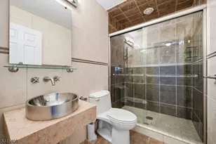 38 Chestnut St, Morristown, NJ 07960 - Photo 17