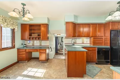 80 Toby Dr, Roxbury Township, NJ 07876 - Photo 9