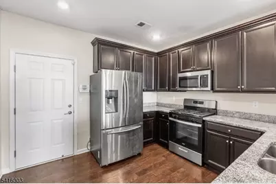 1514 Hudson Cir, Highland Park, NJ 08904 - Photo 13