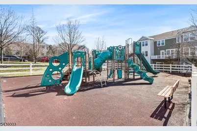 1514 Hudson Cir, Highland Park, NJ 08904 - Photo 31