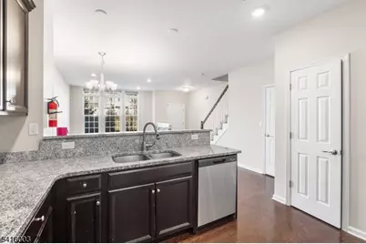 1514 Hudson Cir, Highland Park, NJ 08904 - Photo 15