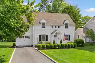 30 Edgewood Rd, Chatham, NJ 07928 - Photo 1