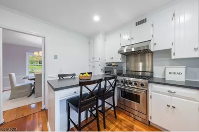 30 Edgewood Rd, Chatham, NJ 07928 - Photo 11