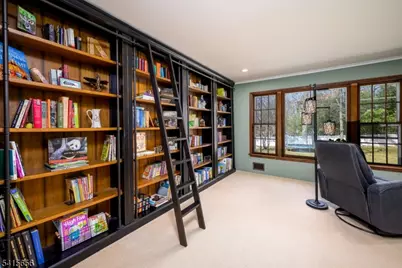 3 Sylvan Ct, Livingston, NJ 07039 - Photo 9