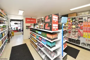 306 Queen Anne Rd, Teaneck Township, NJ 07666 - Photo 21