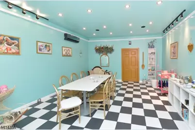 306 Queen Anne Rd, Teaneck Township, NJ 07666 - Photo 5