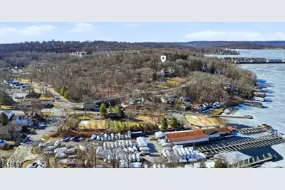 22 Sunset Ter, Mount Arlington, NJ 07856 - Photo 5