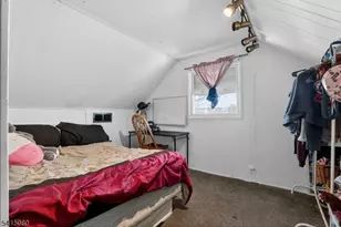 77 W Arthur Pl, Woodbridge Township, NJ 08830 - Photo 21