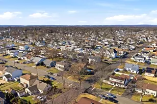 77 W Arthur Pl, Woodbridge Township, NJ 08830 - Photo 29