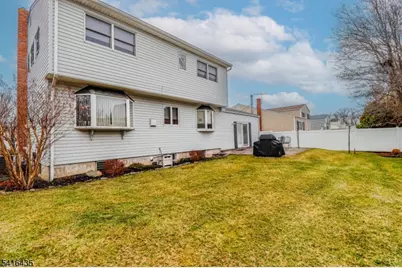 34 Timberlane Dr, Woodbridge Township, NJ 07067 - Photo 33