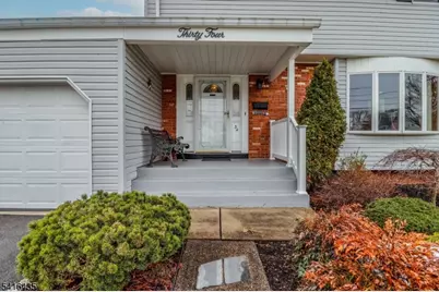 34 Timberlane Dr, Woodbridge Township, NJ 07067 - Photo 3