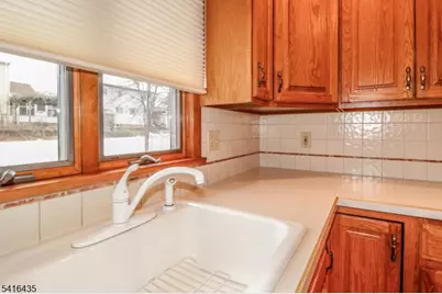 34 Timberlane Dr, Woodbridge Township, NJ 07067 - Photo 13