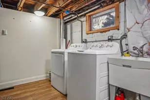 11 S Cedar Pkwy, Livingston, NJ 07039 - Photo 19