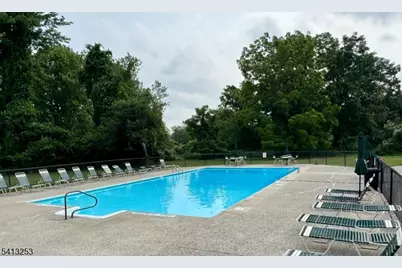 395 Mohegan Cir, Andover Township, NJ 07848 - Photo 21