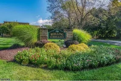 395 Mohegan Cir, Andover Township, NJ 07848 - Photo 19