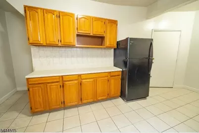 108 Hollywood Ave, East Orange, NJ 07018 - Photo 7