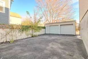 412 S 7th St, Newark, NJ 07103 - Photo 9