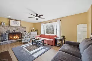 7 Summer Ln, Knowlton Township, NJ 07832 - Photo 3