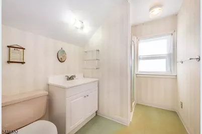 274 Dewey Ave, Totowa, NJ 07512 - Photo 13