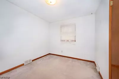 274 Dewey Ave, Totowa, NJ 07512 - Photo 19