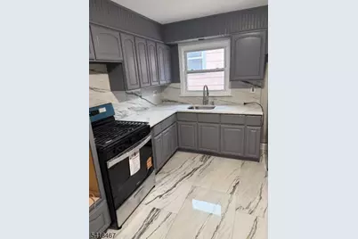 32 Argyle Ter #2, Irvington, NJ 07111 - Photo 7