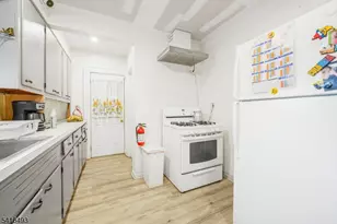 15 Donald Pl, Elizabeth, NJ 07208 - Photo 11