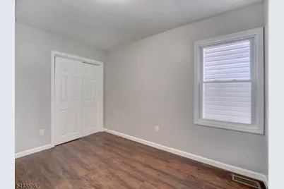 198 N 17th St #2, East Orange, NJ 07017 - Photo 7