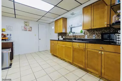 622 Tremont Ave, Orange, NJ 07050 - Photo 5