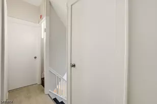 204 Pine St, Roselle, NJ 07203 - Photo 23