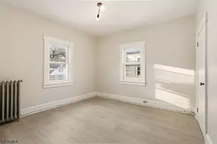 204 Pine St, Roselle, NJ 07203 - Photo 19