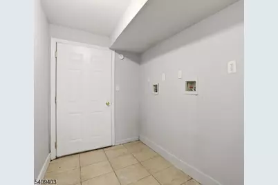 884 S 17th St, Newark, NJ 07108 - Photo 19