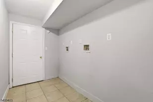 884 S 17th St, Newark, NJ 07108 - Photo 19