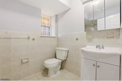 884 S 17th St, Newark, NJ 07108 - Photo 27