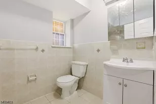 884 S 17th St, Newark, NJ 07108 - Photo 27