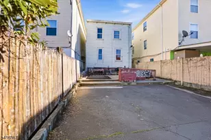 295 Old Bergen Rd, Jersey City, NJ 07305 - Photo 27