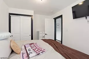 138 Broadway, Jersey City, NJ 07306 - Photo 19