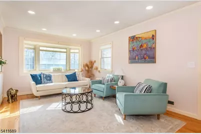 1 Milton Ave, Summit, NJ 07901 - Photo 15