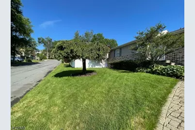 1 Milton Ave, Summit, NJ 07901 - Photo 31