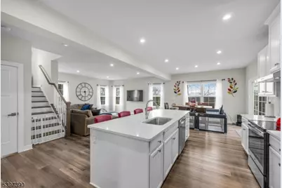 16 Esposito Ln, Roxbury Township, NJ 07850 - Photo 11