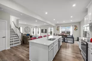 16 Esposito Ln, Roxbury Township, NJ 07850 - Photo 11