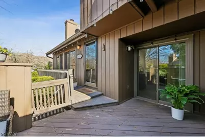 130 Kingsberry Dr, Franklin Township, NJ 08873 - Photo 3