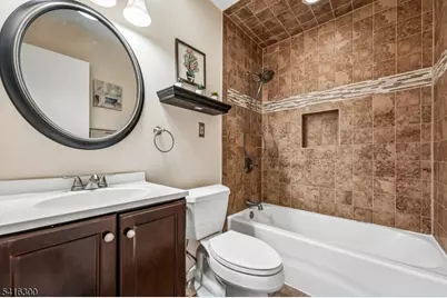 130 Kingsberry Dr, Franklin Township, NJ 08873 - Photo 25