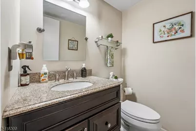 130 Kingsberry Dr, Franklin Township, NJ 08873 - Photo 17