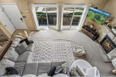 130 Kingsberry Dr, Franklin Township, NJ 08873 - Photo 7