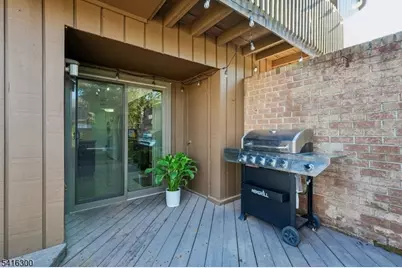 130 Kingsberry Dr, Franklin Township, NJ 08873 - Photo 29