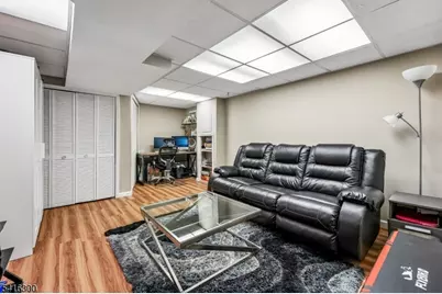 130 Kingsberry Dr, Franklin Township, NJ 08873 - Photo 27