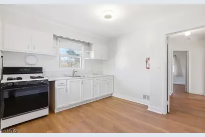 1412 E 2nd St, Plainfield, NJ 07062 - Photo 7