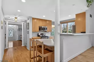 17 Richmond Ave, Cranford Township, NJ 07016 - Photo 7